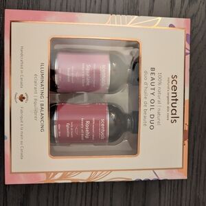NWT Scentual beauty oil duo